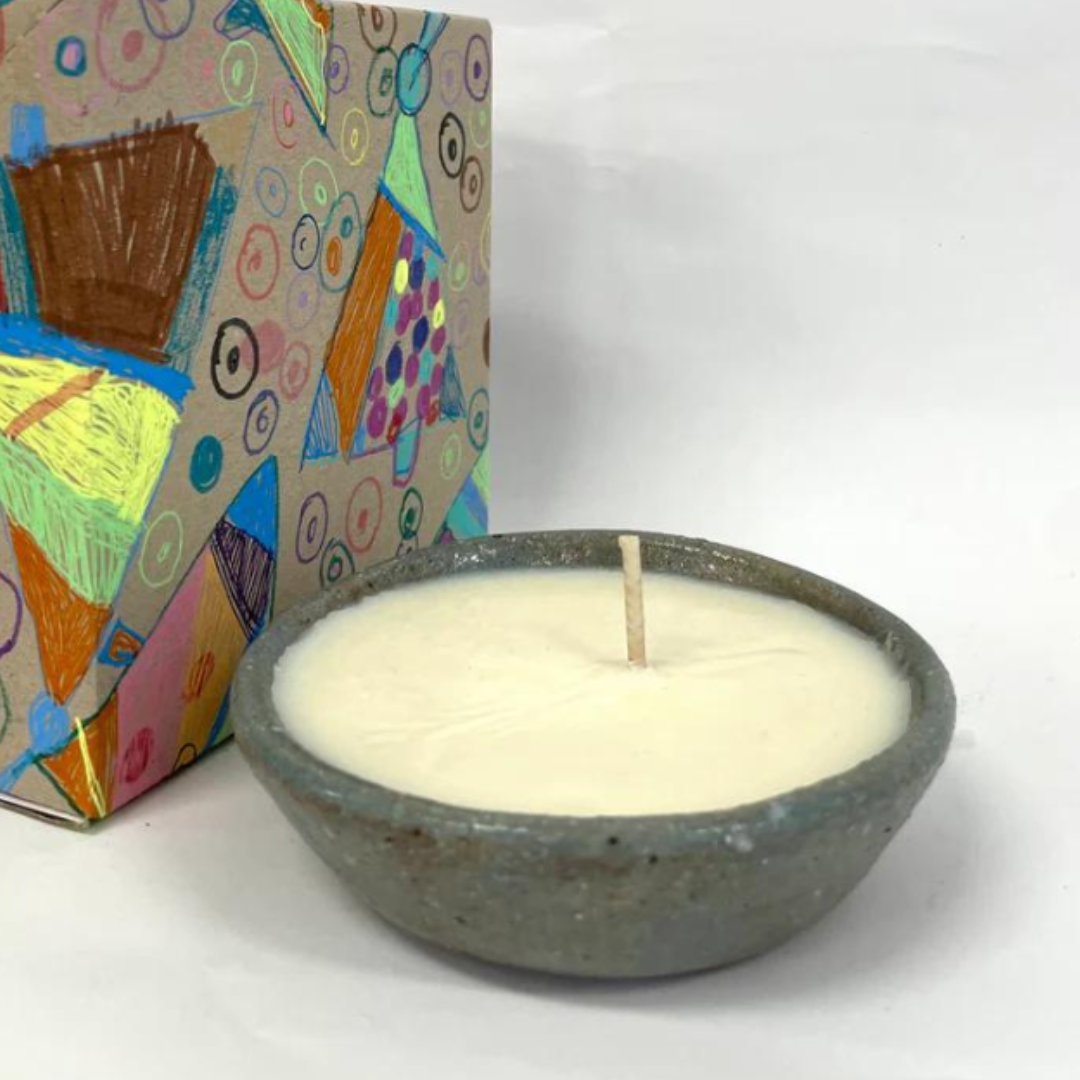 Q Art Medium Recycled Ceramic Candle