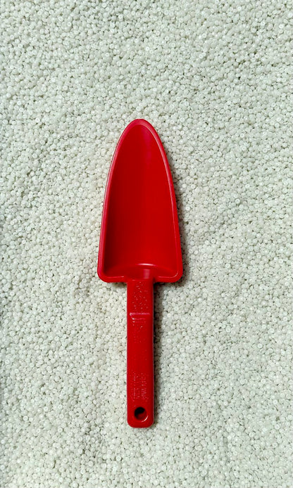 Gardening on Country Womby Hand Trowel